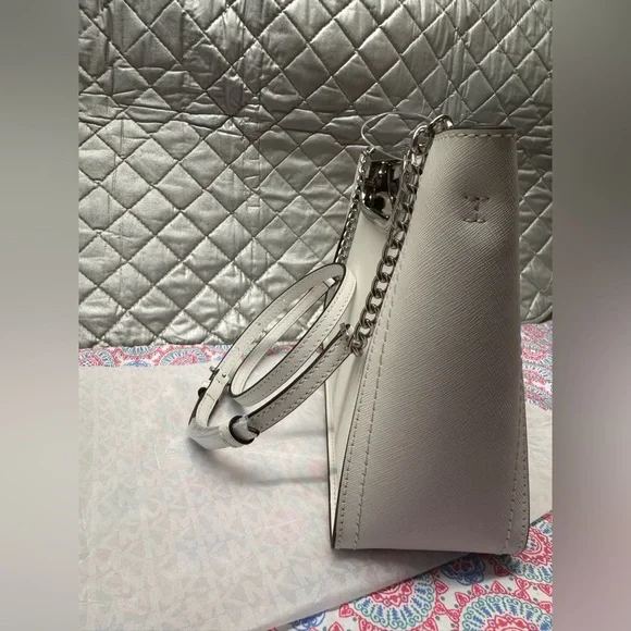 NWT Michael Kors Convertible Clutch Bag in Optic White & chain link strap - Picture 3 of 11